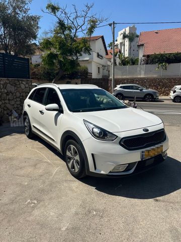קיה נירו
