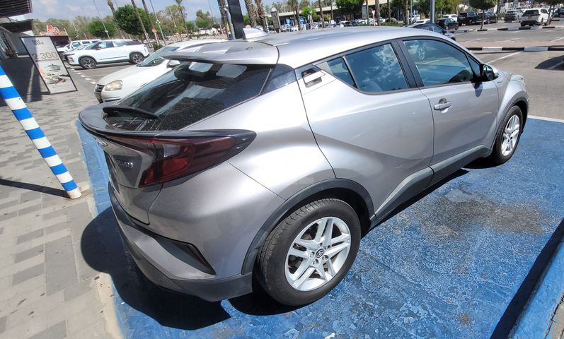 טויוטה C-HR