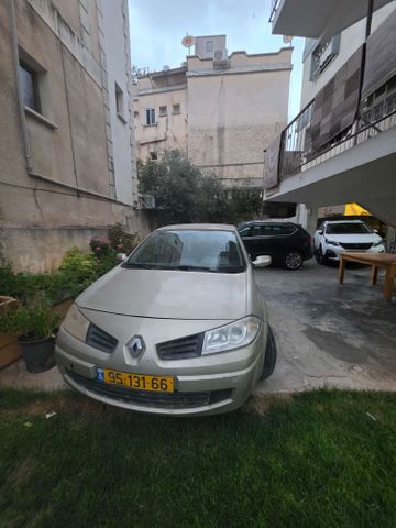 רנו מגאן