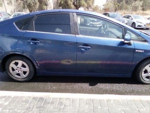 טויוטה פריוס
