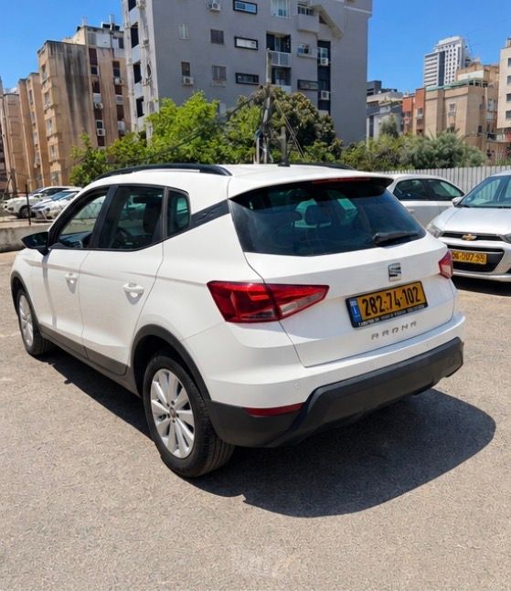 סיאט ארונה