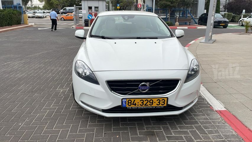 מודעת רכב וולוו V40