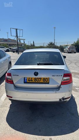 סקודה אוקטביה