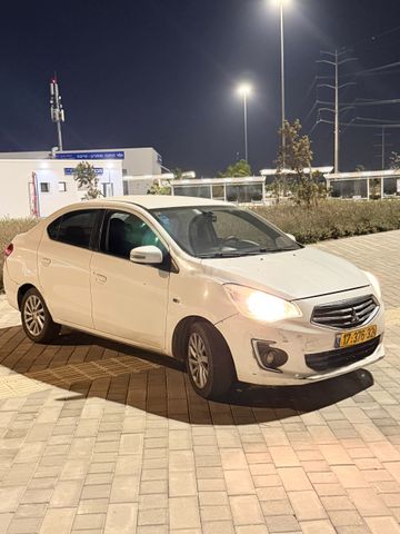 מיצובישי אטראז'