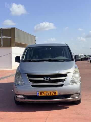 יונדאי H-1 / i800