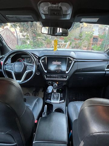 איסוזו די-מקס
