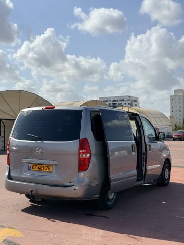 יונדאי H-1 / i800