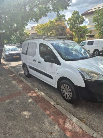 מודעת רכב סיטרואן ברלינגו