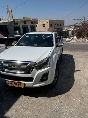 מודעת רכב איסוזו די-מקס