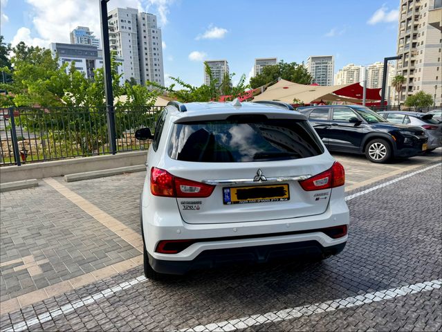 מיצובישי ASX