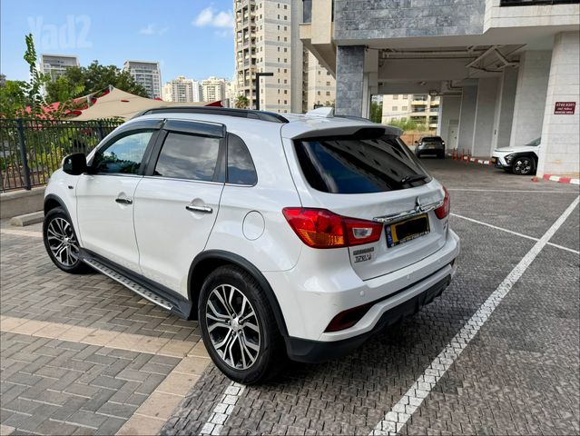מיצובישי ASX