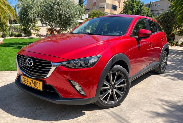 מודעת רכב מאזדה CX-3