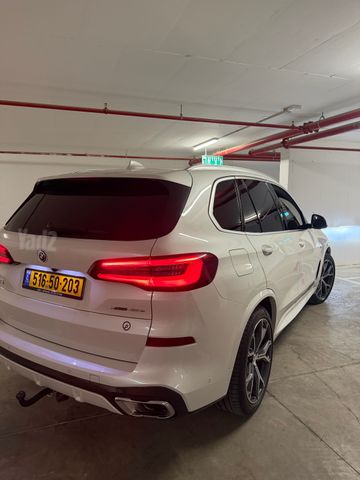ב מ וו X5