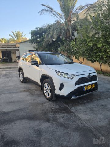 מודעת רכב טויוטה RAV4