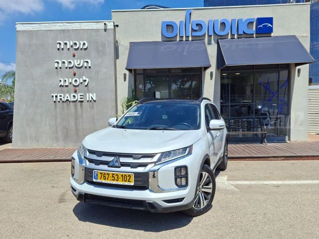 מודעת רכב מיצובישי ASX