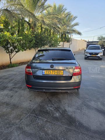 סקודה אוקטביה