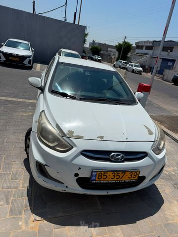 יונדאי אקסנט i25