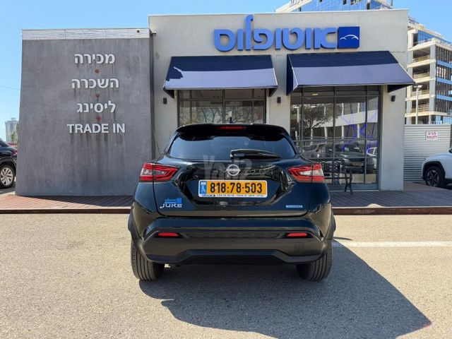 ניסאן ג'וק