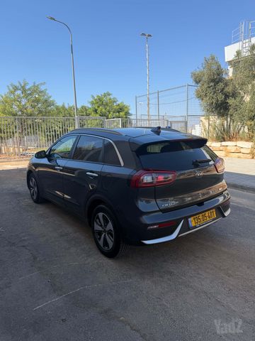קיה נירו