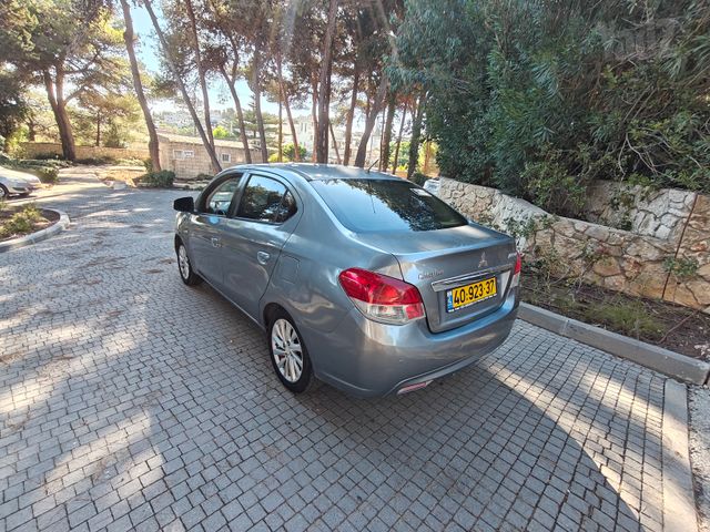 מיצובישי אטראז'