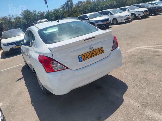ניסאן אלמרה