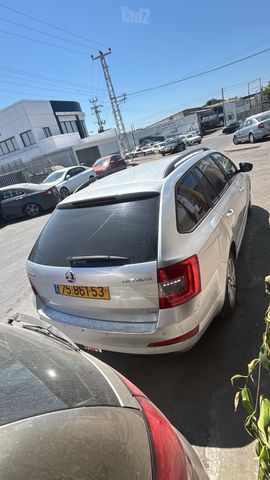 סקודה אוקטביה