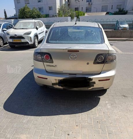 מאזדה 3