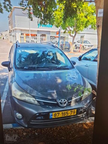מודעת רכב טויוטה ורסו