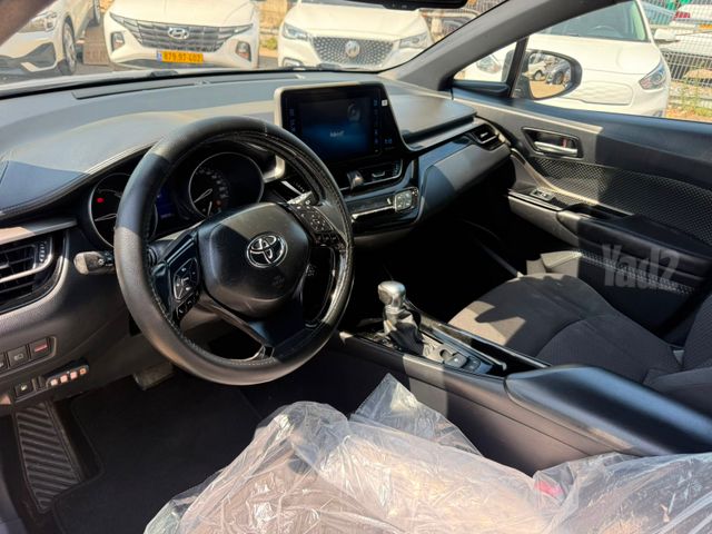 טויוטה C-HR