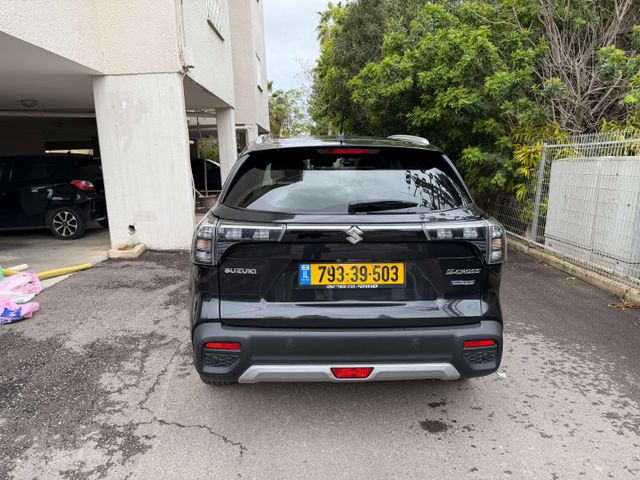 סוזוקי S-Cross