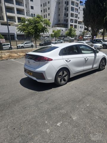 יונדאי איוניק