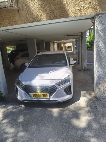 יונדאי איוניק