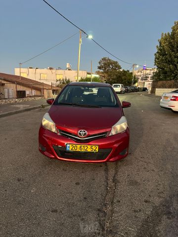 מודעת רכב טויוטה יאריס