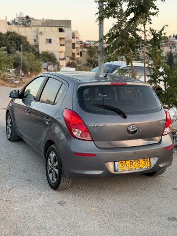 יונדאי i20