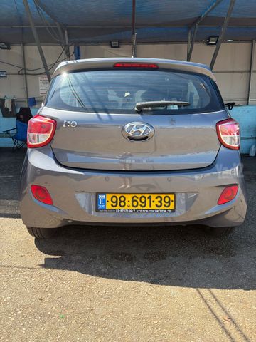 יונדאי i10