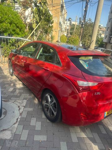 יונדאי i30