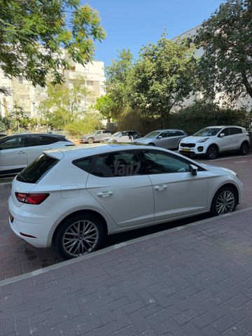 סיאט לאון