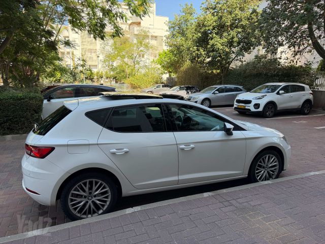סיאט לאון