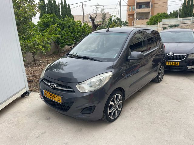 יונדאי i10