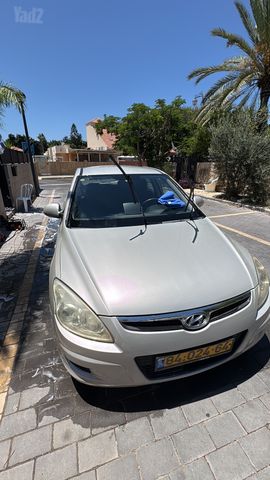 יונדאי i30