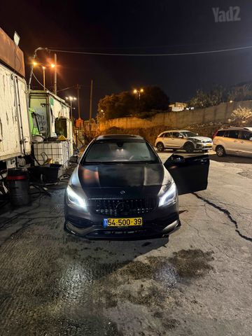 מודעת רכב מרצדס-בנץ CLA