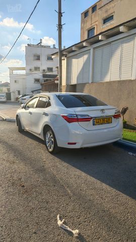 טויוטה קורולה