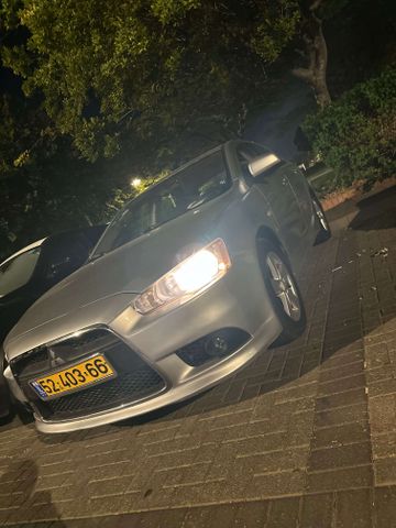 מיצובישי לנסר