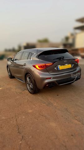 אינפיניטי Q30