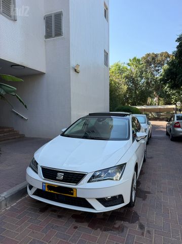 מודעת רכב סיאט לאון