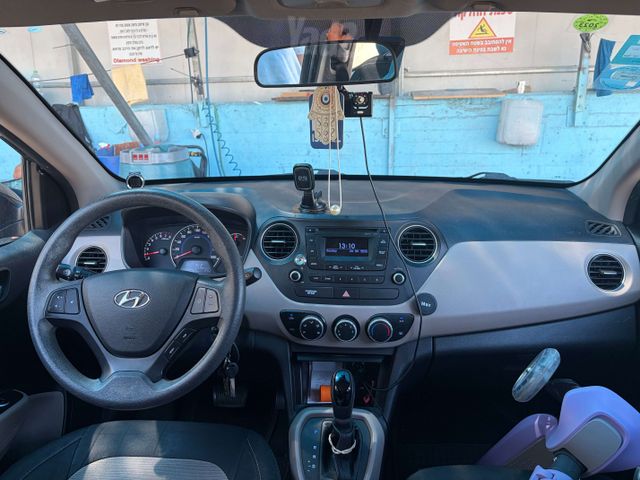 יונדאי i10