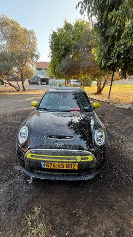 מיני קופר SE (חשמלית)