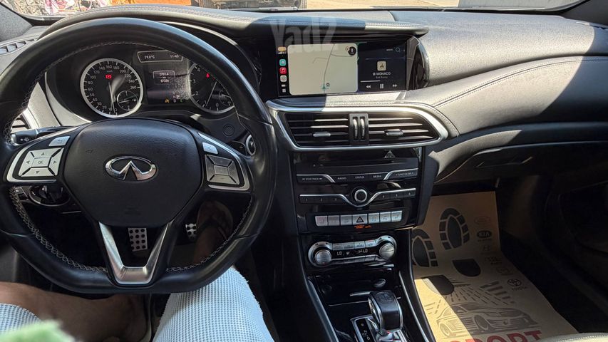 אינפיניטי Q30