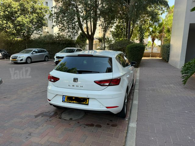 סיאט לאון