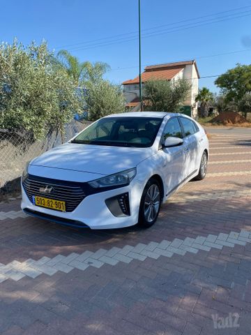 יונדאי איוניק